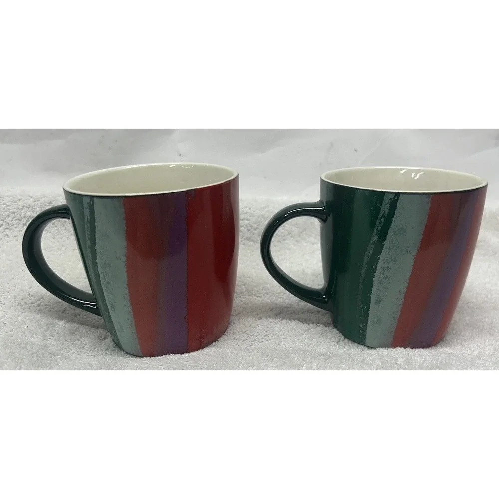 Starbucks Lot of 2 Green Red 2021 Christmas Holiday Coffe Mugs